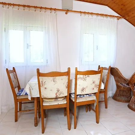 With A Parking Space Zuljana, Peljesac - 252 Apartmán