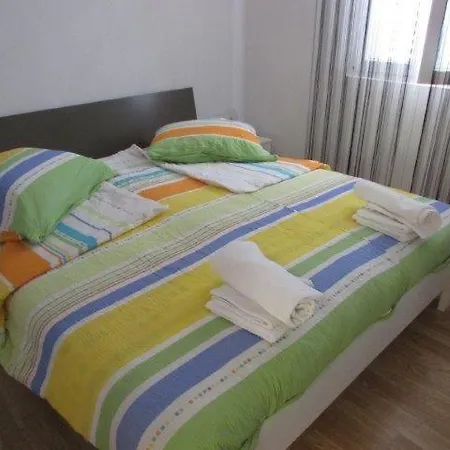With A Parking Space Zuljana, Peljesac - 252 Apartmán